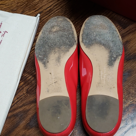 SALVATORE FERRAGAMO flats with Vara Bow - Picture 5 of 8